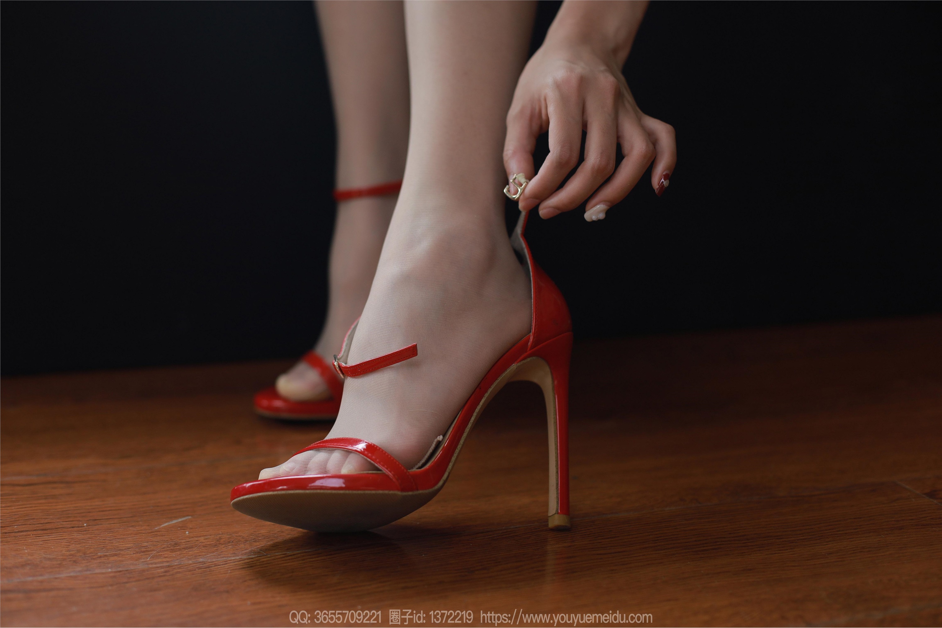 IESS异思趣向  2024.04.04 丝享家 1707 小九《高叉长裙》